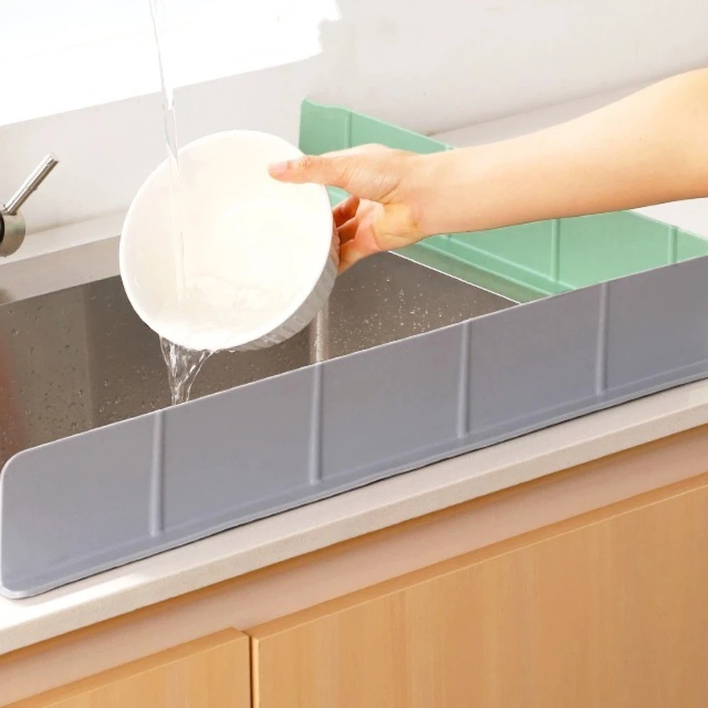 Flexible Silicone Sink Barrier Anti-splash Strong Adsorption Sink Anti-Splash Strip with Large Suction Cup Soft Sink Flap