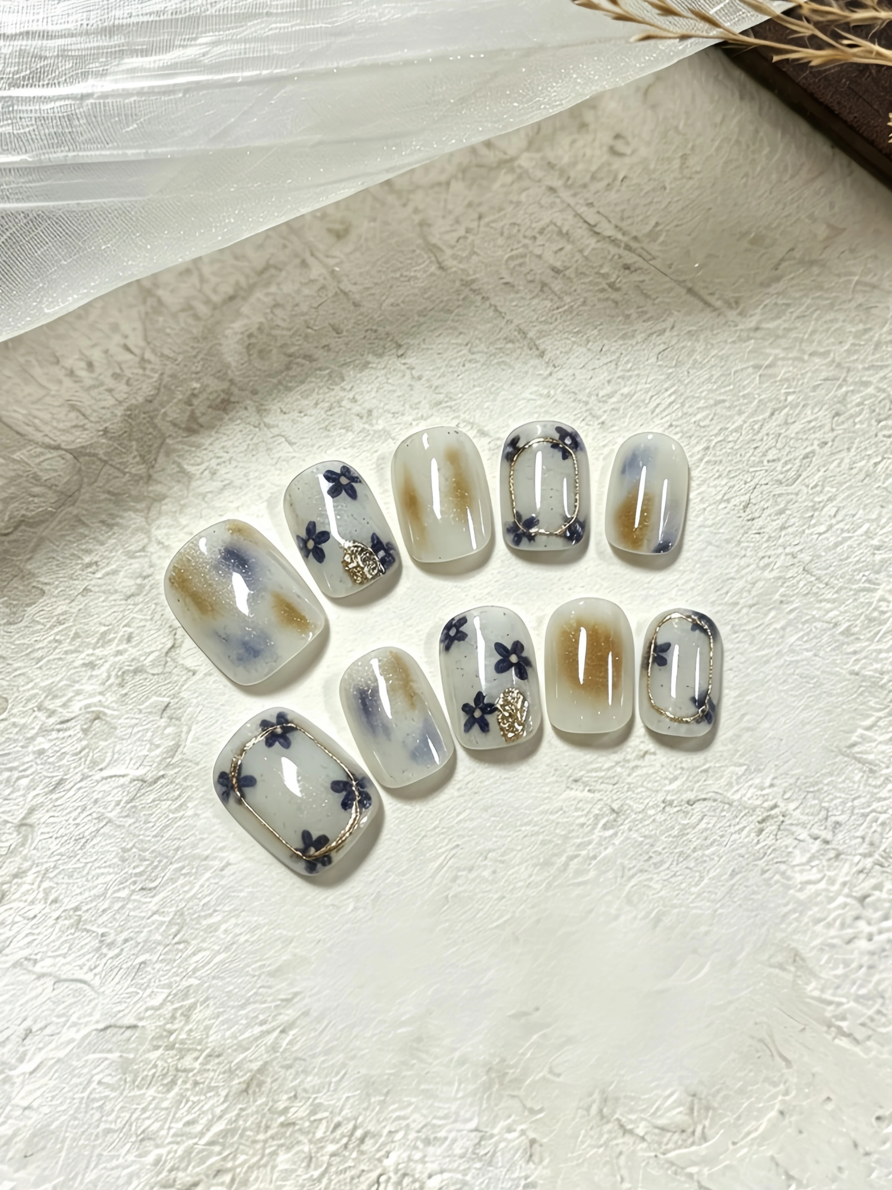 Nail Art Gold - 10 قطع من الأظافر القصيرة ذات