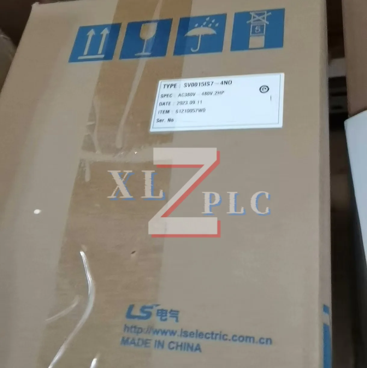 

frequency converter new original SV0015IS7-4NO