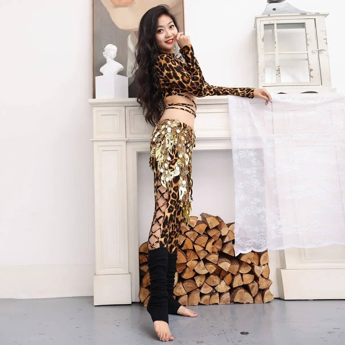 Sexy Belly Dance Practice Clothes  Women Neopard Long Sleeve Shirt Cut Out Leggings Team Dance Show Wear Fow New Beginner