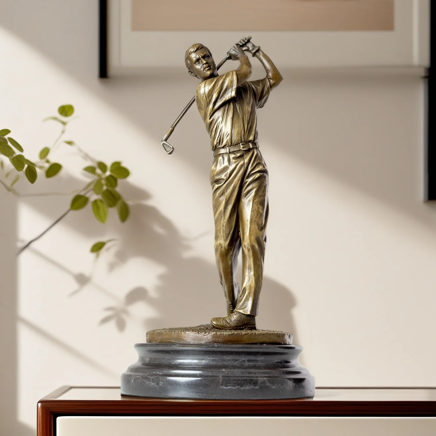 

Bronze Golf Man Statue Sport Male Playing Golf Bronze Sculpture Modern Art Golfer Bronze Crafts Figure For Home Decor Ornament