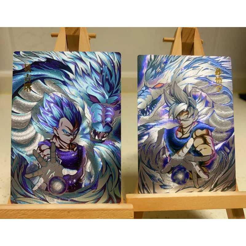 4 modelli Serie di personaggi anime Dragon Ball Son Goku Carta flash rifrattaria Saint Seiya NARUTO Uchiha Itachi Gioco di carte da collezione