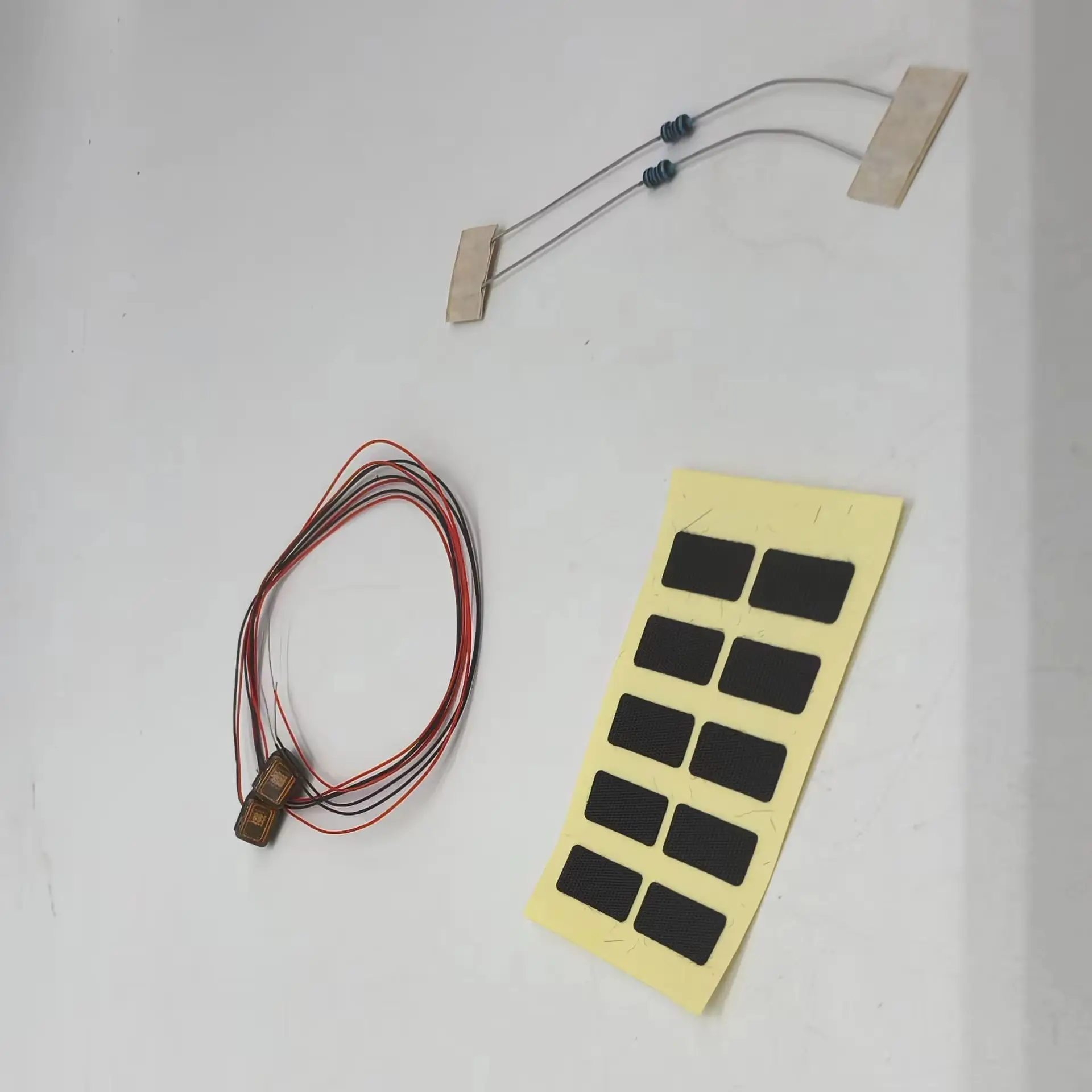 

2pcs LED Width Light Roof Lamp Spotlight For 1/14 Tamiya Rc Tractor Truck For Scania 770S R620 for Volvo Fh16 for Benz Tgx