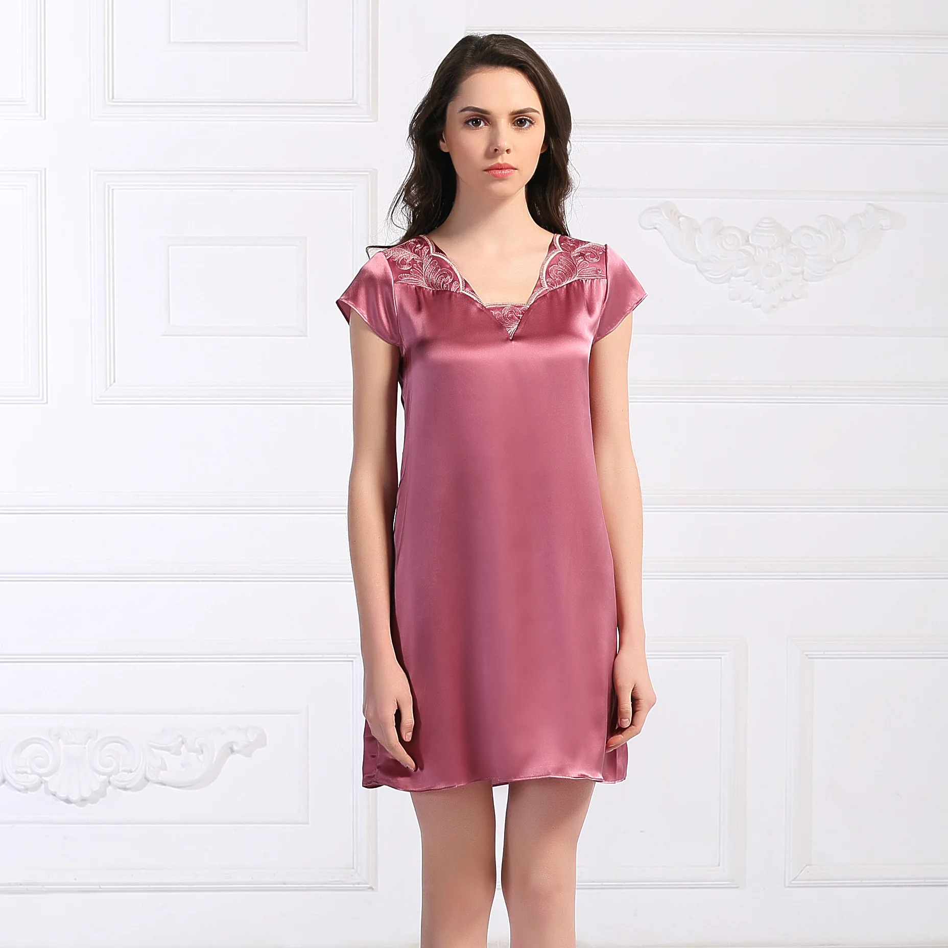 100% Mulberry Silk Nightgown Sleepdress Home Clothes Women's Summer Thin Nightshirt Solid Color Short Nightdress Homwear Pajama