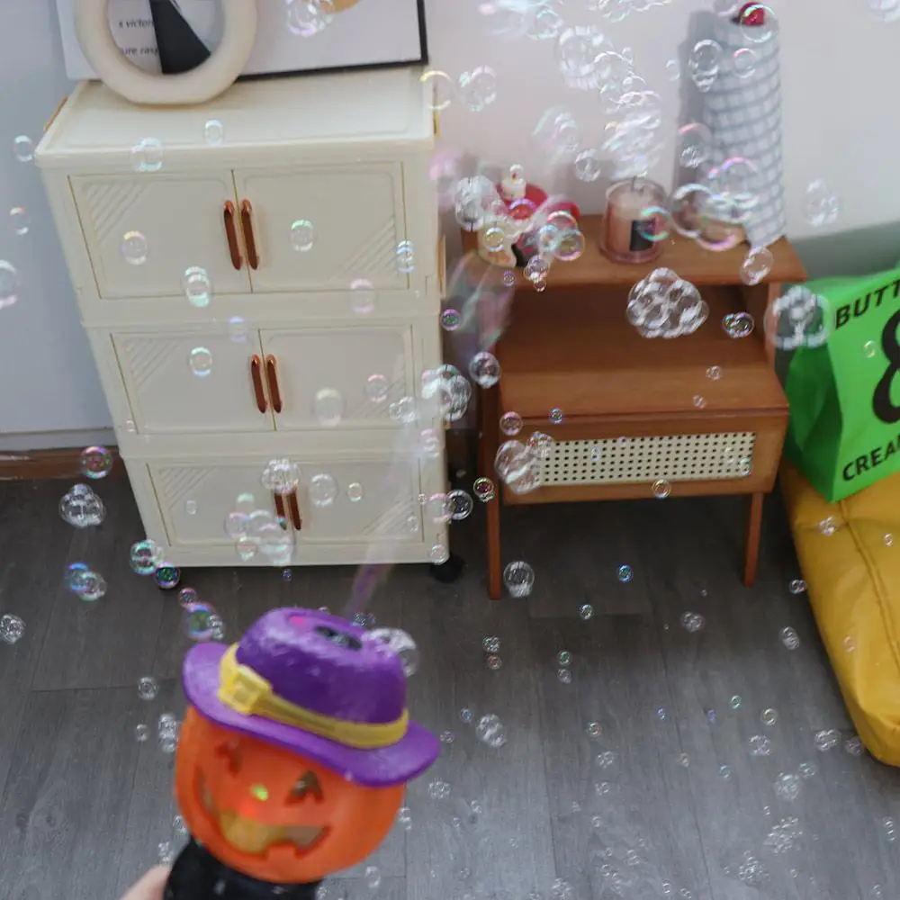 

Creative Pumpkin Bubble Machine Halloween Light Up Soap Water Launcher Funny Cartoon Bubble Blowing Toys Outdoor Toys