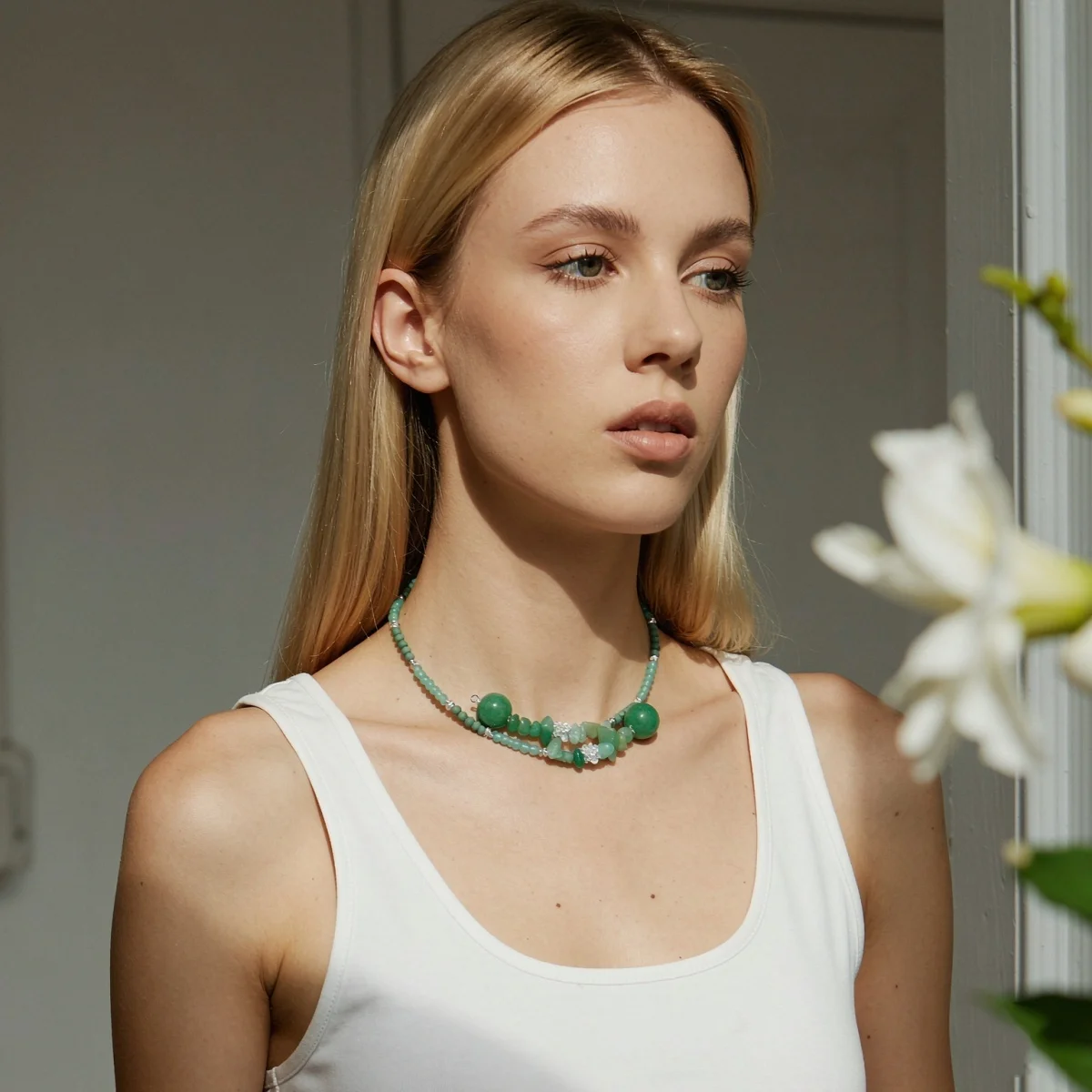 Vintage Ethnische Grüne Naturstein-Halskette mit Unregelmäßigen Perlen für Frauen und Männer, Chinesischer Stil, Silberfarbener Lotusblumen-Choker Schmuck – Detail 6