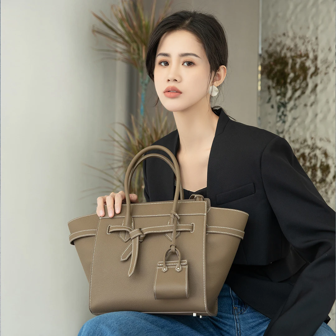 Fashion Large Capacity Solid Genuine Leather Tote Bag Luxury High Quality Cowhide Handbags For Women Versatile Simple Trendy Bag