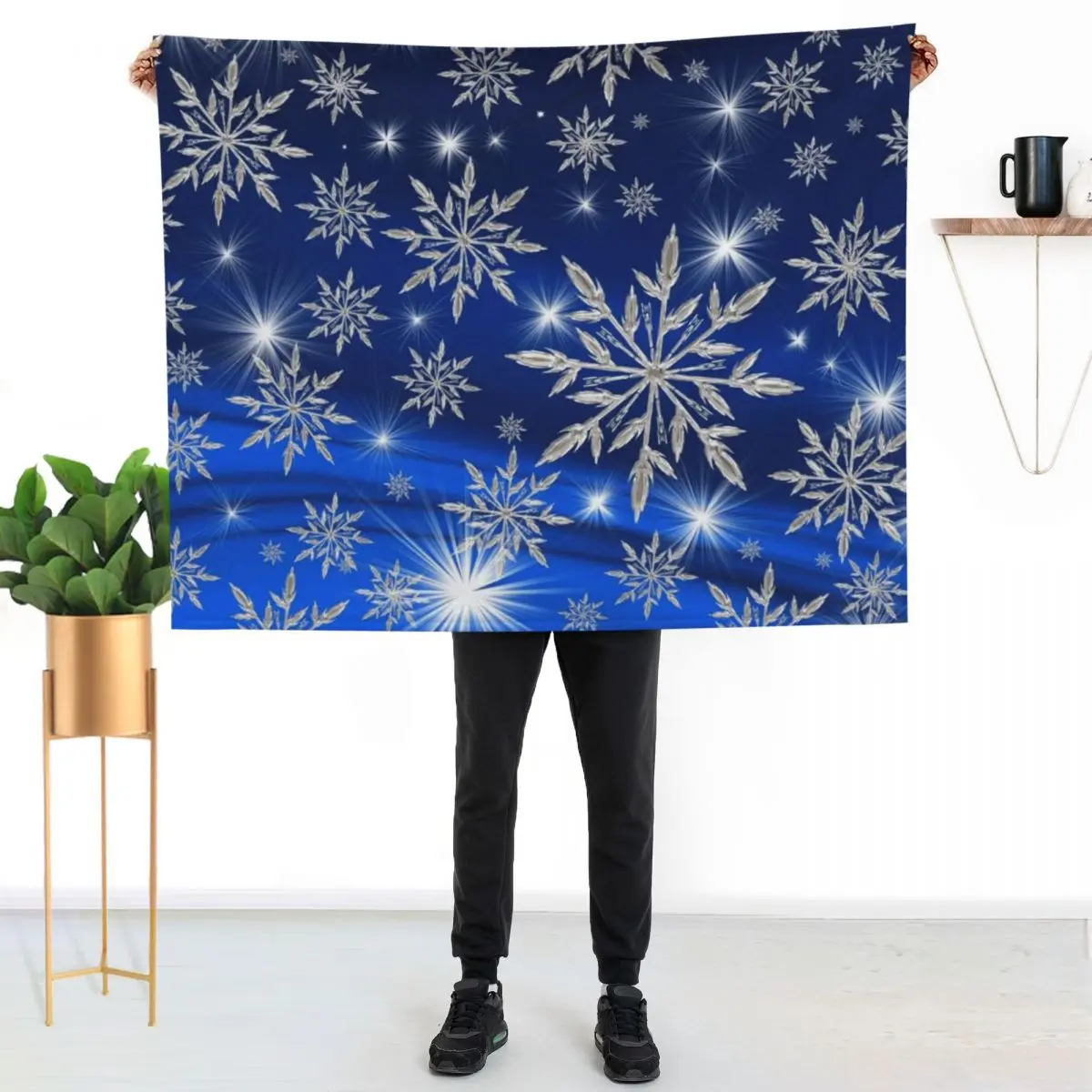 

Snowflakes Throw Blanket Fade Resistant Durable Throw Blanket