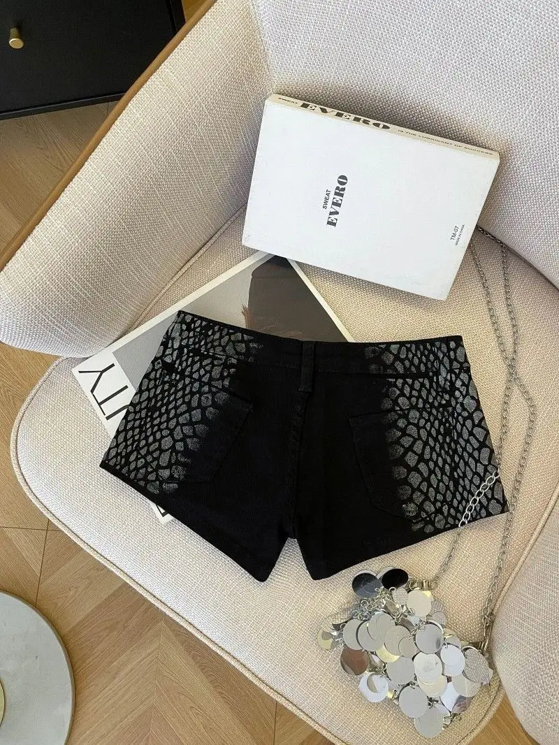 Spice Girl Y2k Black Snake Pattern Low Waist Denim Super Shorts Women's Summer Tight Hip-wrapped Elastic Jeans Hot Pants