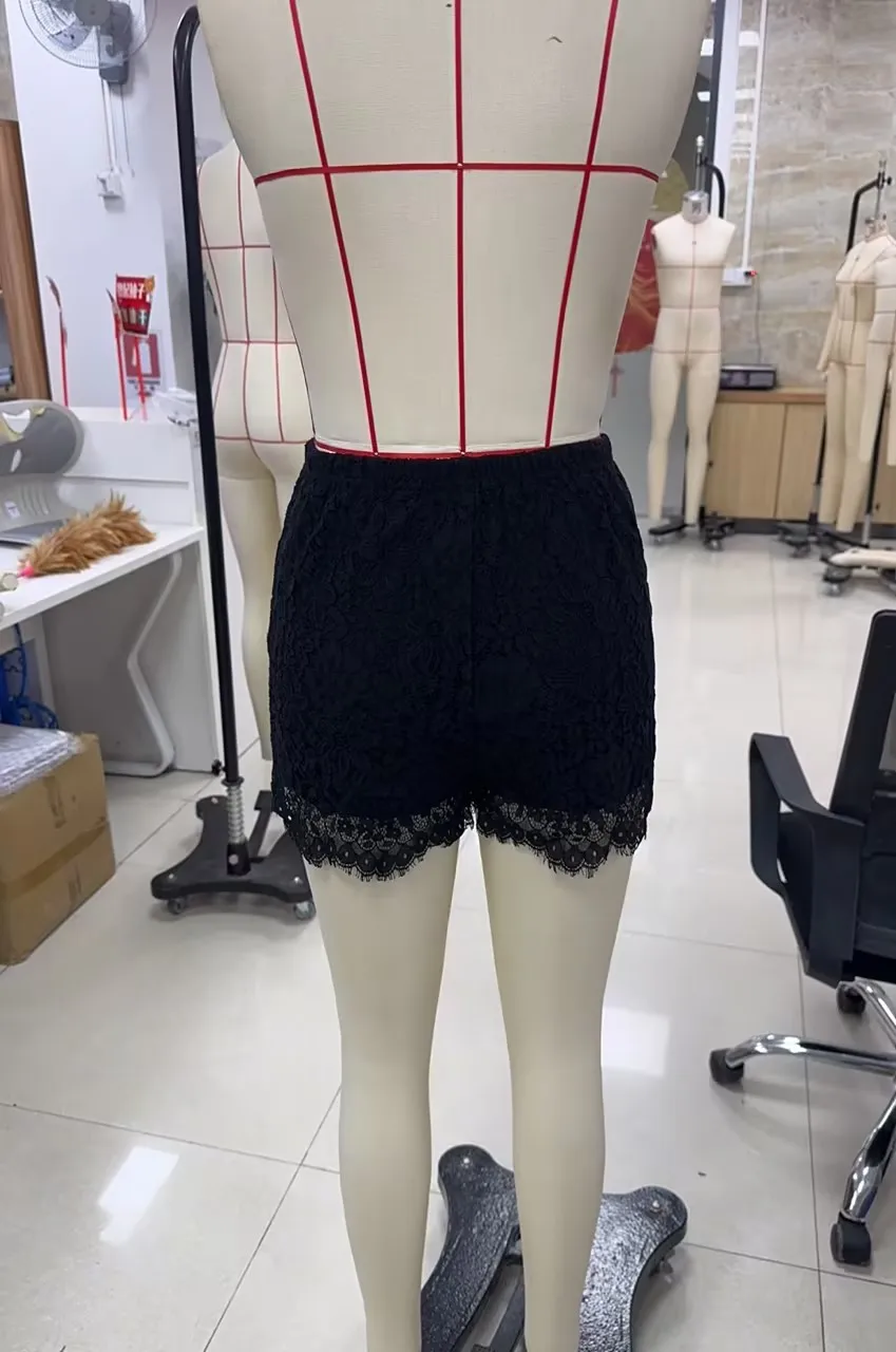 

Women's Layered Lace Shorts Casual Solid Elastic High Waisted Shorts for Spring Summer with Floral Pattern and Scalloped Hem