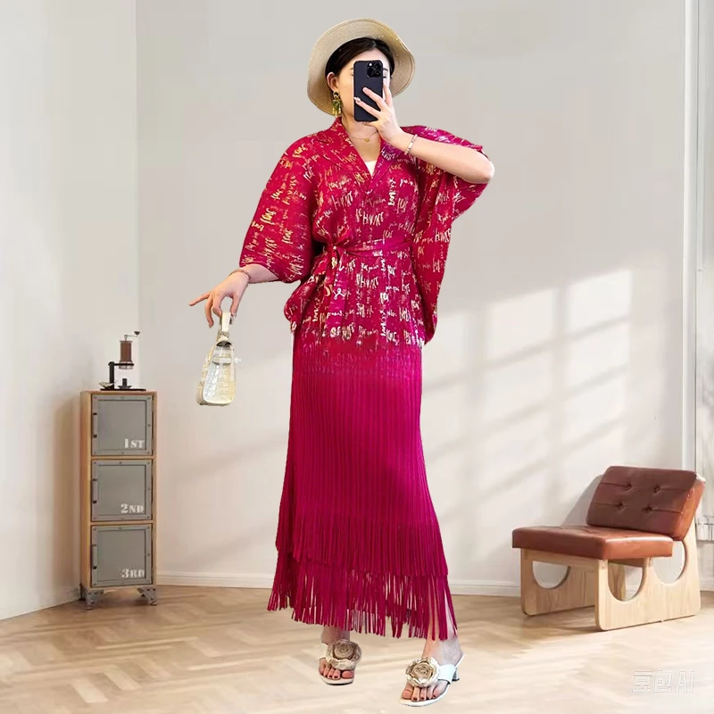 

Miyake Pleated Skirt Set Leisure 2025 Spring Summer New Bat Sleeve Hot Gold Top+tassel Skirt Two-piece Set Large Size Women's