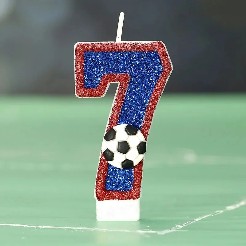 Blaue Zahlenkerzen mit Rotem Rand im Fußball-Design Kreative Digitale Geburtstagstorten-Dekoration – Detail 11