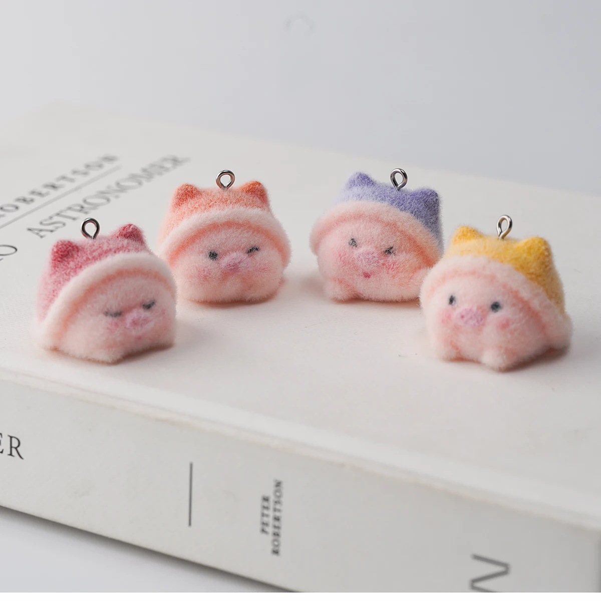 20pcs 3D Cute Flocking Pig Resin Charms vogue Plush Doll Pendants For make Necklace Keychains DIY Jewelry Accessories