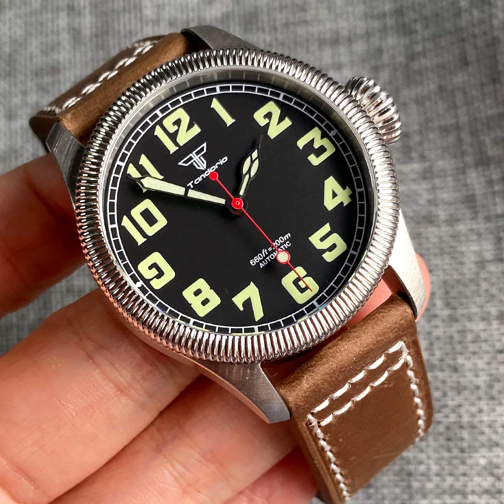 Reloj Automático Tandorio Pilot de 39mm para hombre NH35 Movt, mano roja, zafiro, corona grande, aviador, reloj de pulsera Retro, correa de cuero