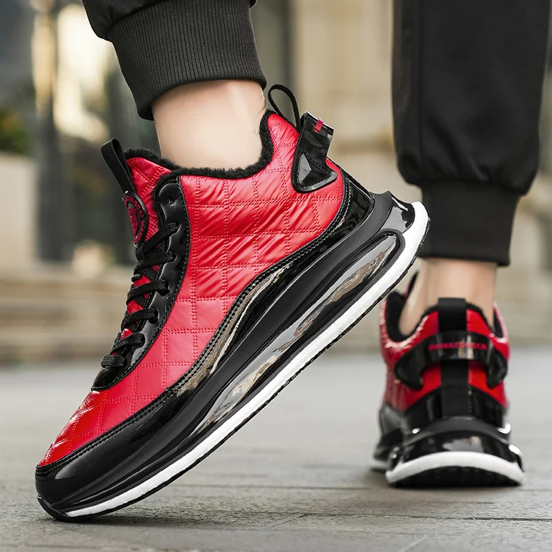 New High-Top Casual Basketball Shoes for Men Winter Fleece Cotton Sports Shoes and Running Shoes for Teenagers and Students