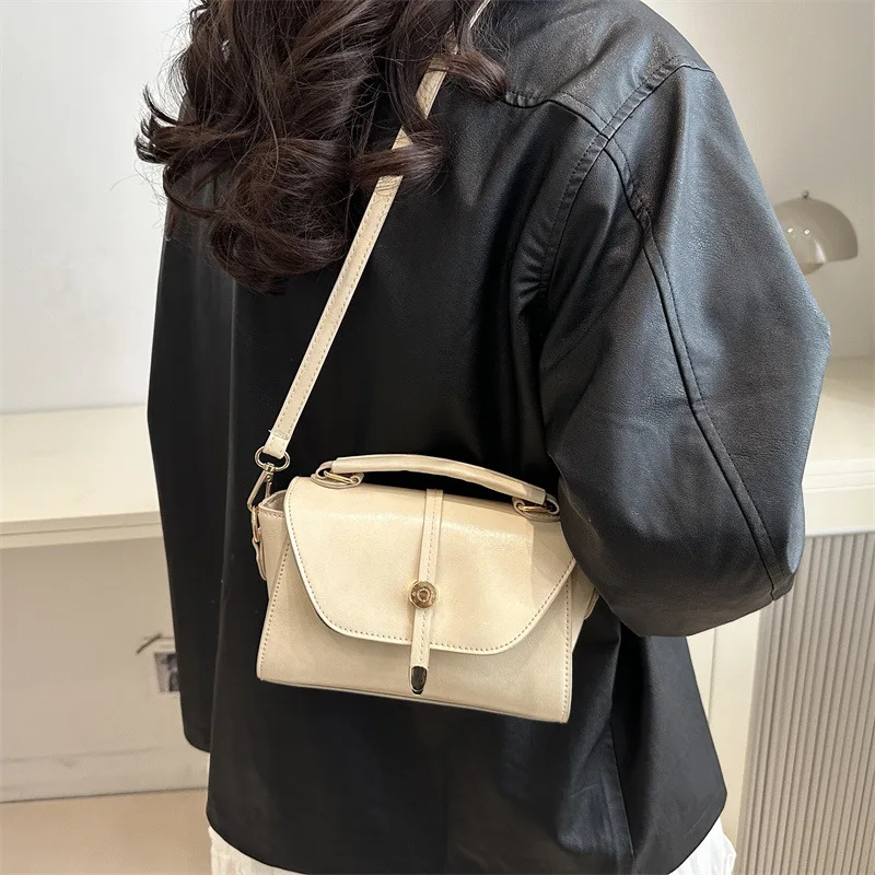 

2025 AW Vintage Square Bag Womens Trendy Crossbody Purse Elegant Shoulder Bag for Fall Winter Outfits