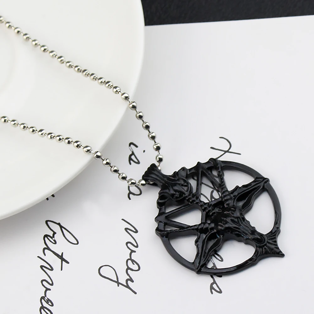 Vintage Pan God Skull Pendants Necklace Men Fashion Pentagram Goat Head Pendant Chain Unisex Luck Alloy Gothic Necklace Jewelry