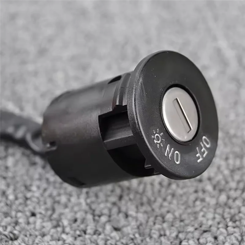 

Ignition Switch Lock Key For Arctic Cat 150 2X4 Utility 3305-756/For Kymco ATV MXU 50 150 35010-LCA4-9V0 35010-LCA4-90A
