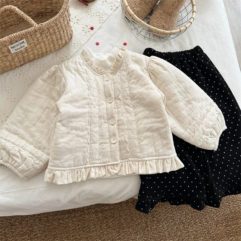 

Однотонная хлопковая одежда из кружева и кружева для девочек и малышей. Зимняя детская хлопковая одежда с милыми грибными краями.