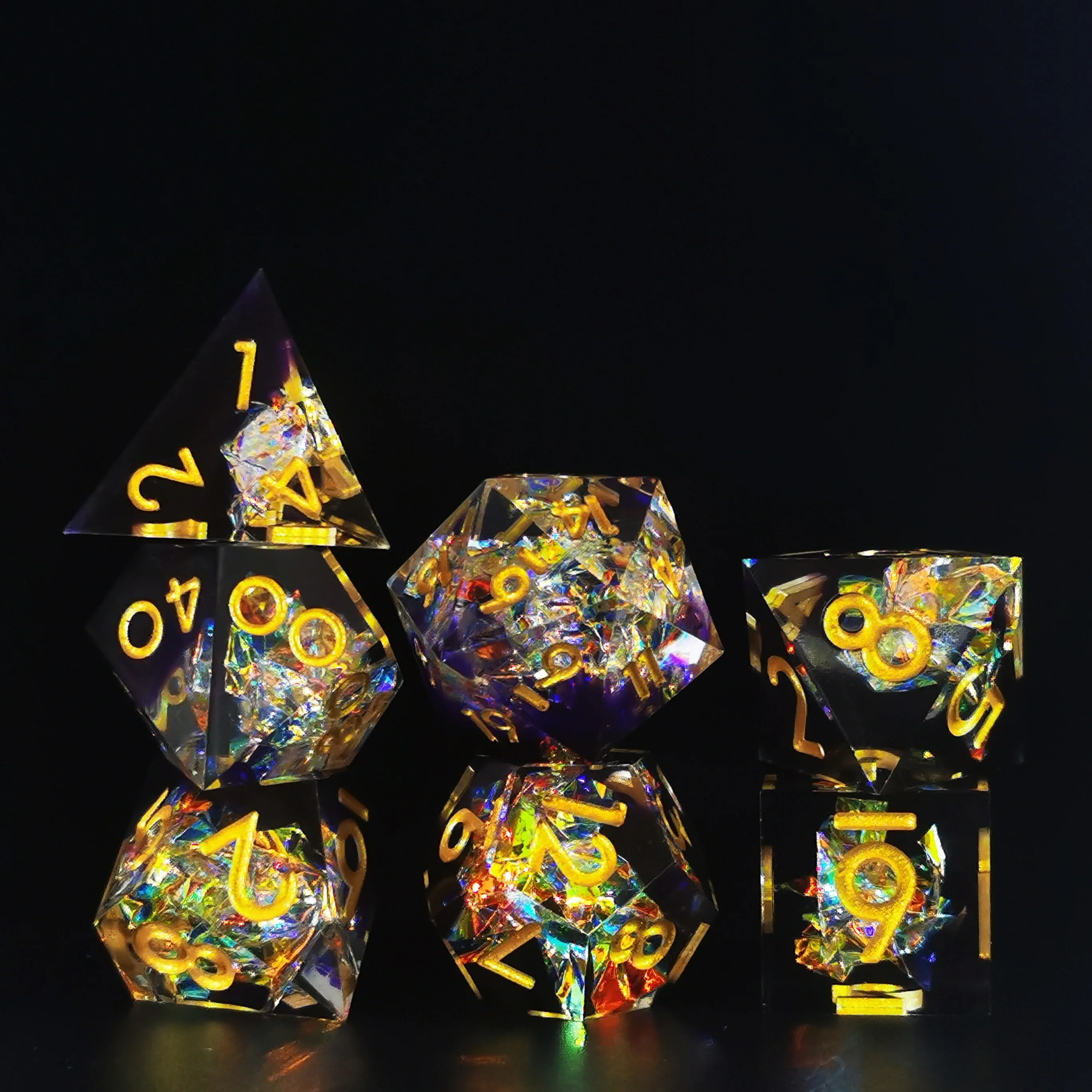 Set di dadi D&D da 7 pezzi Resina con bordo affilato viola trasparente bicolore per giochi da tavolo Dungeons & Dragons