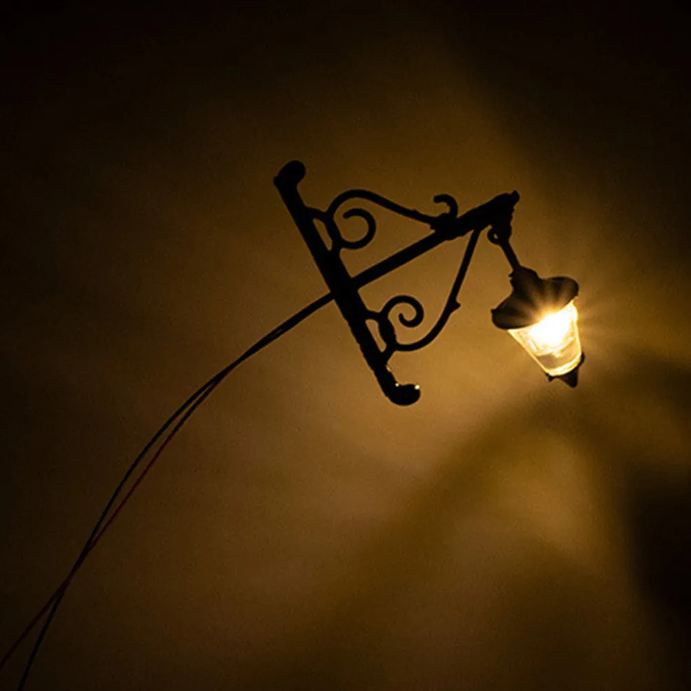 

5Pcs Wall Lamp Simulation Mini House Wall Lights Miniature Yard Lamp Sand Table DIY Decor Micro Landscape Lighting