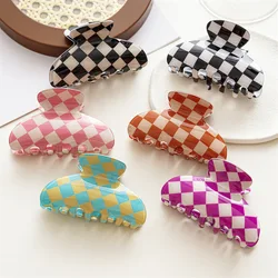 Top Selling Hollow Geometric Temperament Acetic Acid Hair Claw Clips Black and White Grid Pattern Hair Accessories Gifts