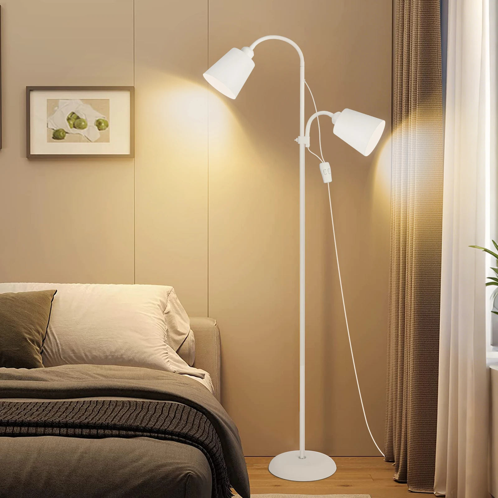 Moderne weiße Stehlampe mit 2 E27-Lampenköpfen, 360 °   Schwenkbare Leselampe, Metall-Stehlampe für Wohnzimmer-Sofa, ohne Glühbirnen