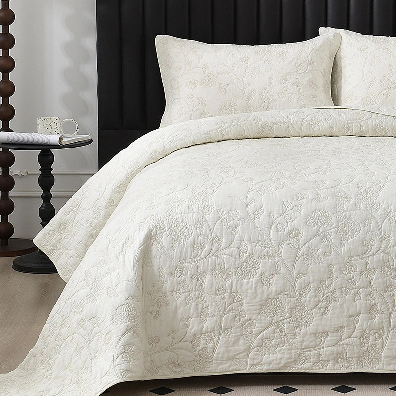 

Vintage Cotton Quilted Bed Cover Thickened Embroidered Pastoral Heavy Industry Design Quilted Bed Sheet for Comfortable Sleep