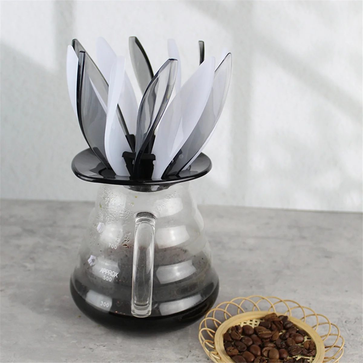 

Highly Recommended.Coffee Filter Drip Hand Brew Coffee Filter Coffee Dripper multicolor