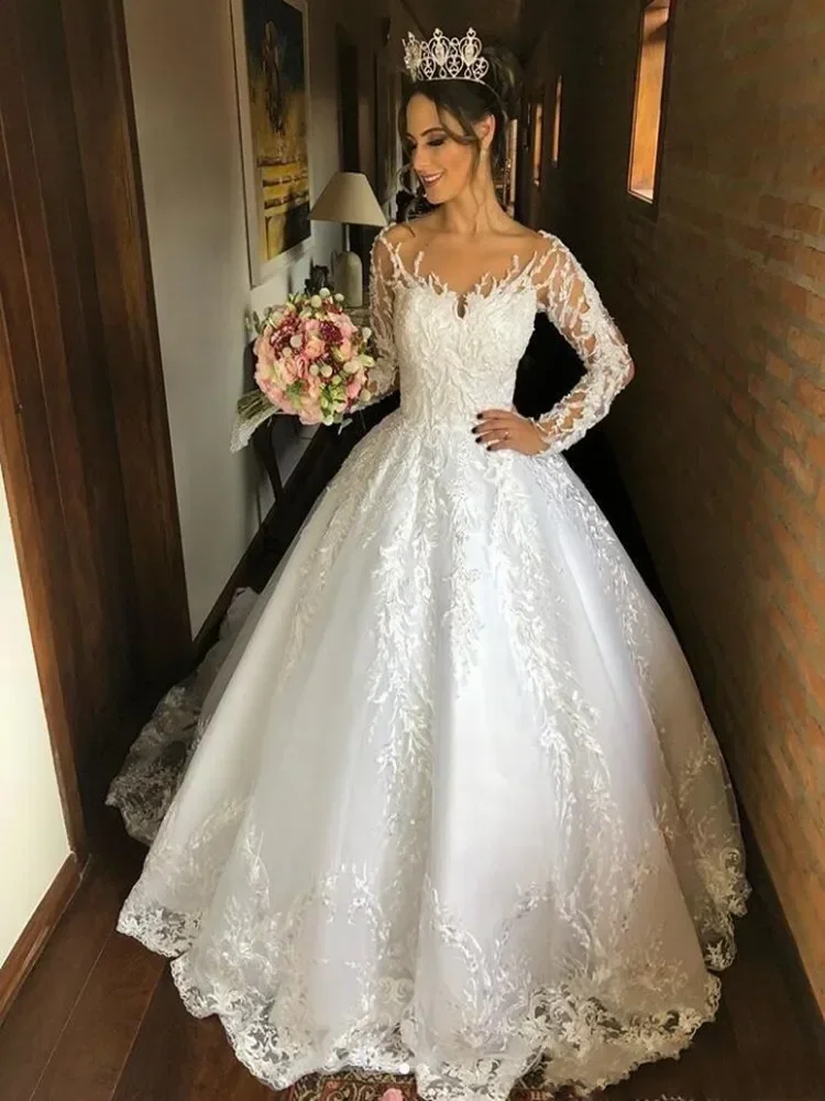 Customized Scoop Neck Lace Appliques Wedding Dress for Bride Vestidos De Novia   Long Sleeves Country  Buttons Back  Bridal Gown
