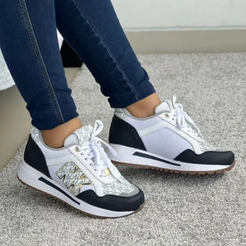 New Women's Vulcanized Shoes Lace Up Outdoor Running and Walking Sports Shoes Thick Sole Fashion Women's Single Shoes