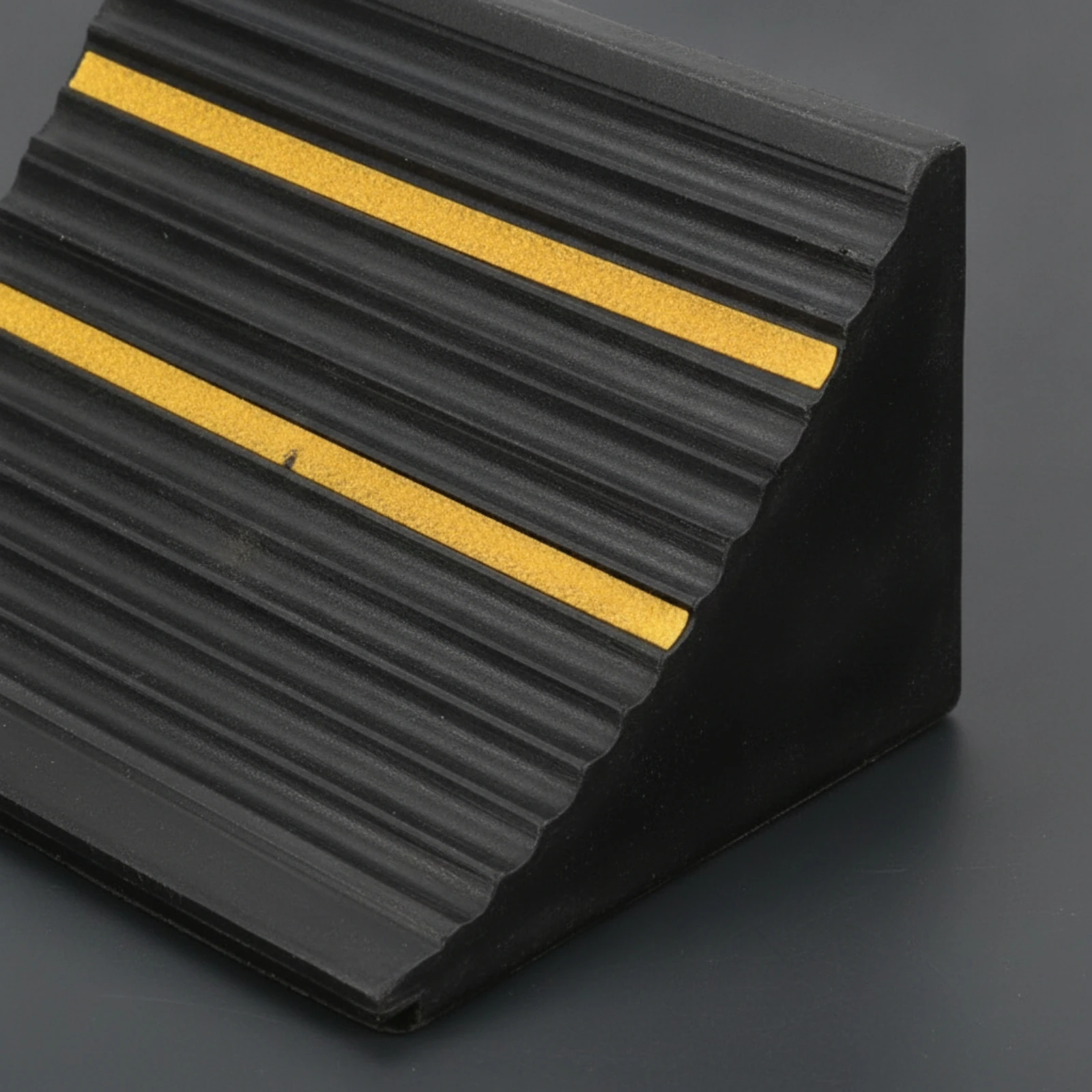 Triangular Vehicle Wheel Chock Simple to Position and Store Vehicle Roll Stopper Parking Aid for Passenger Car Drivers, Roadside