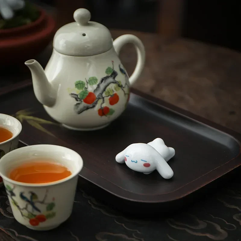 Kawaii Sanrio Animal de cerámica Cinnamoroll Mini decoración de escritorio Linda figura de Anime adorno en miniatura regalo creativo
