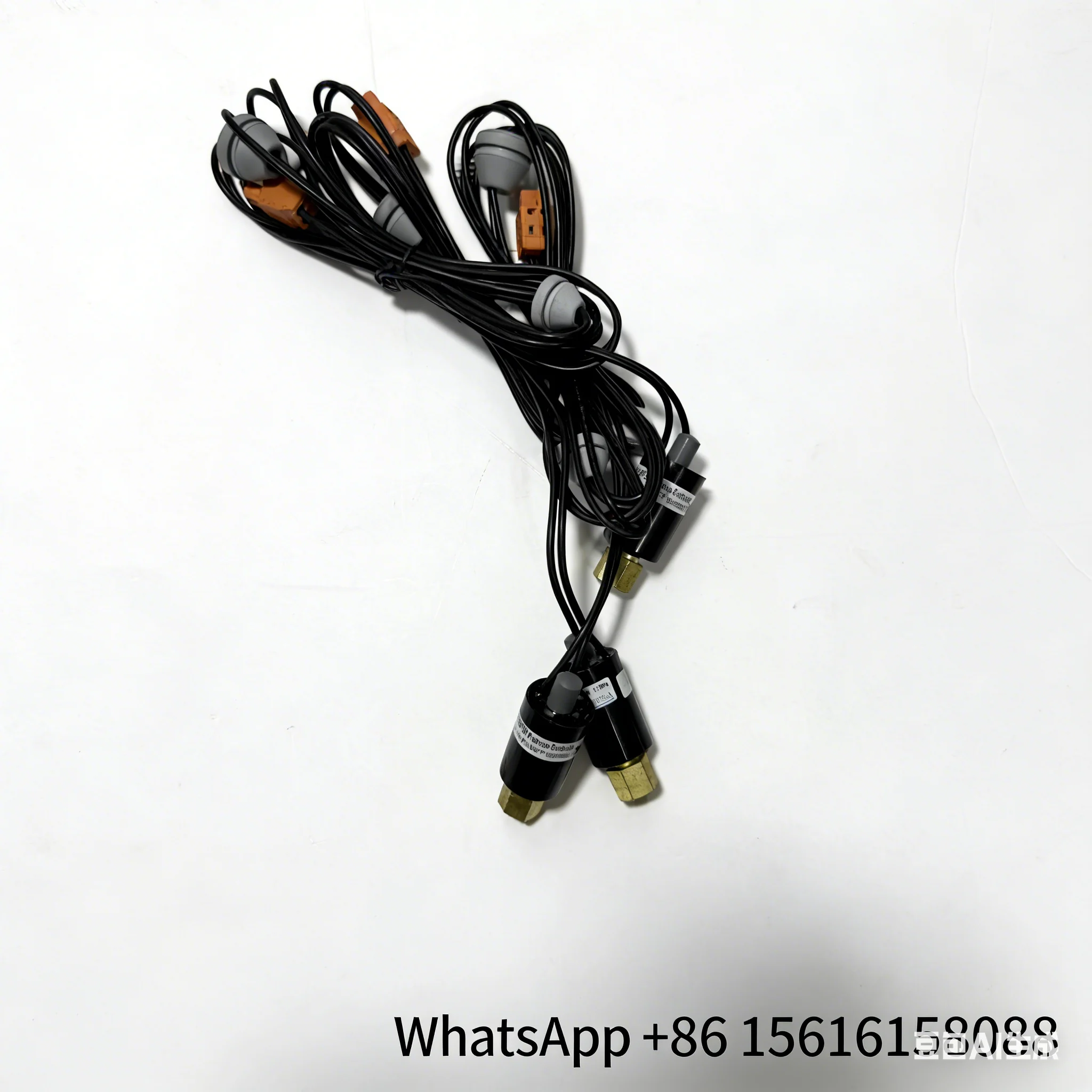 

Carrier air conditioner high-pressure switch OOPPY000488900, original part.
