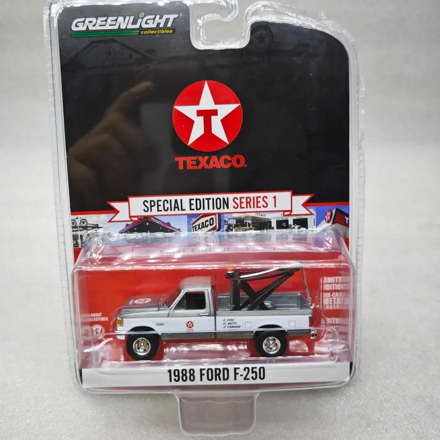 

GreenLight 1:64 1988Ford F-250 Car Model Collection Gift Car Model Ornament
