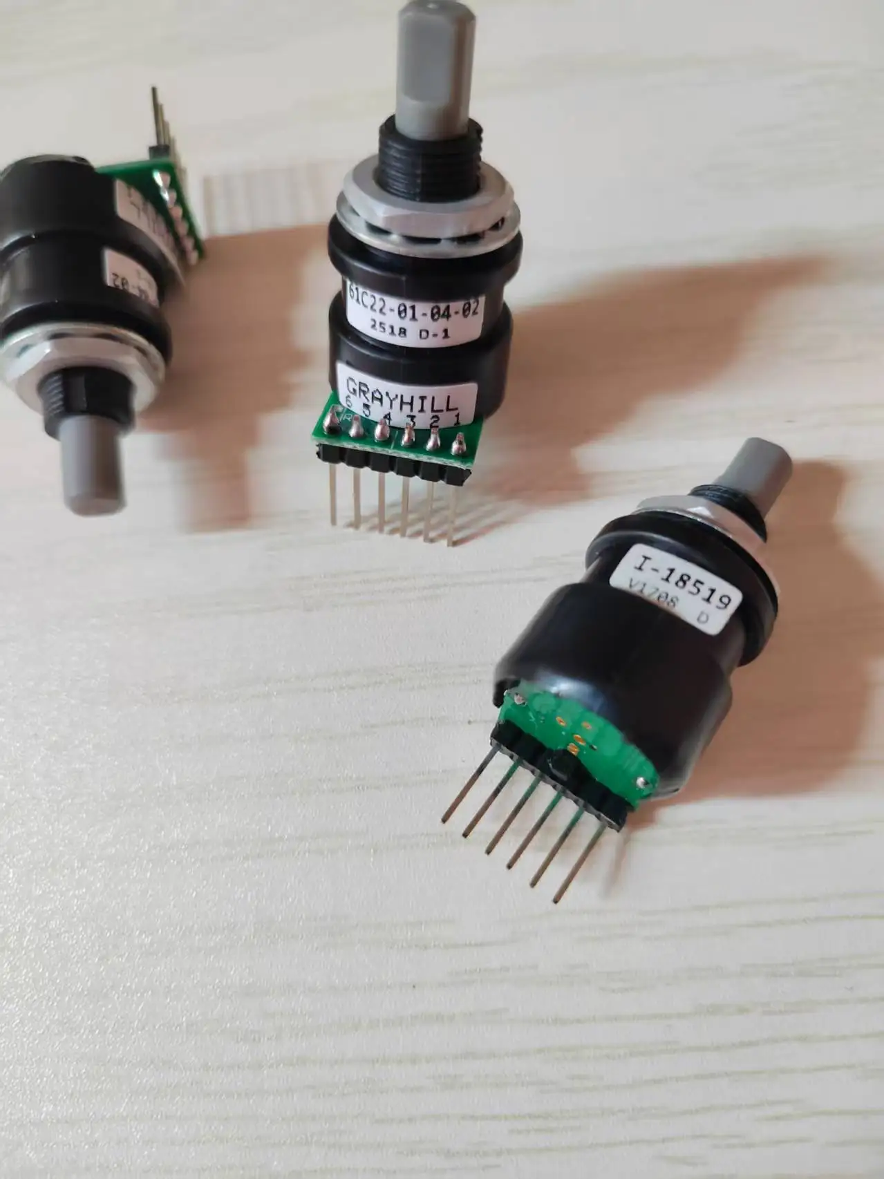 Совершенно новый фотоэлектрический энкодер Grayill 61C221-04-02, поворотный джойстик с ручкой, старая модель, черный пластиковый корпус