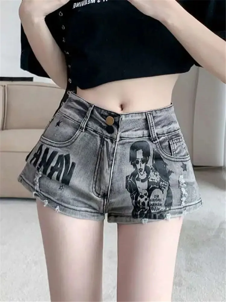 

Fashion Gothic Hole Denim Shorts Women Y2K Hip Hop Streetwear Low Waist Tassels Anime Pants Sexy Summer Hot Girls Mini Jeans