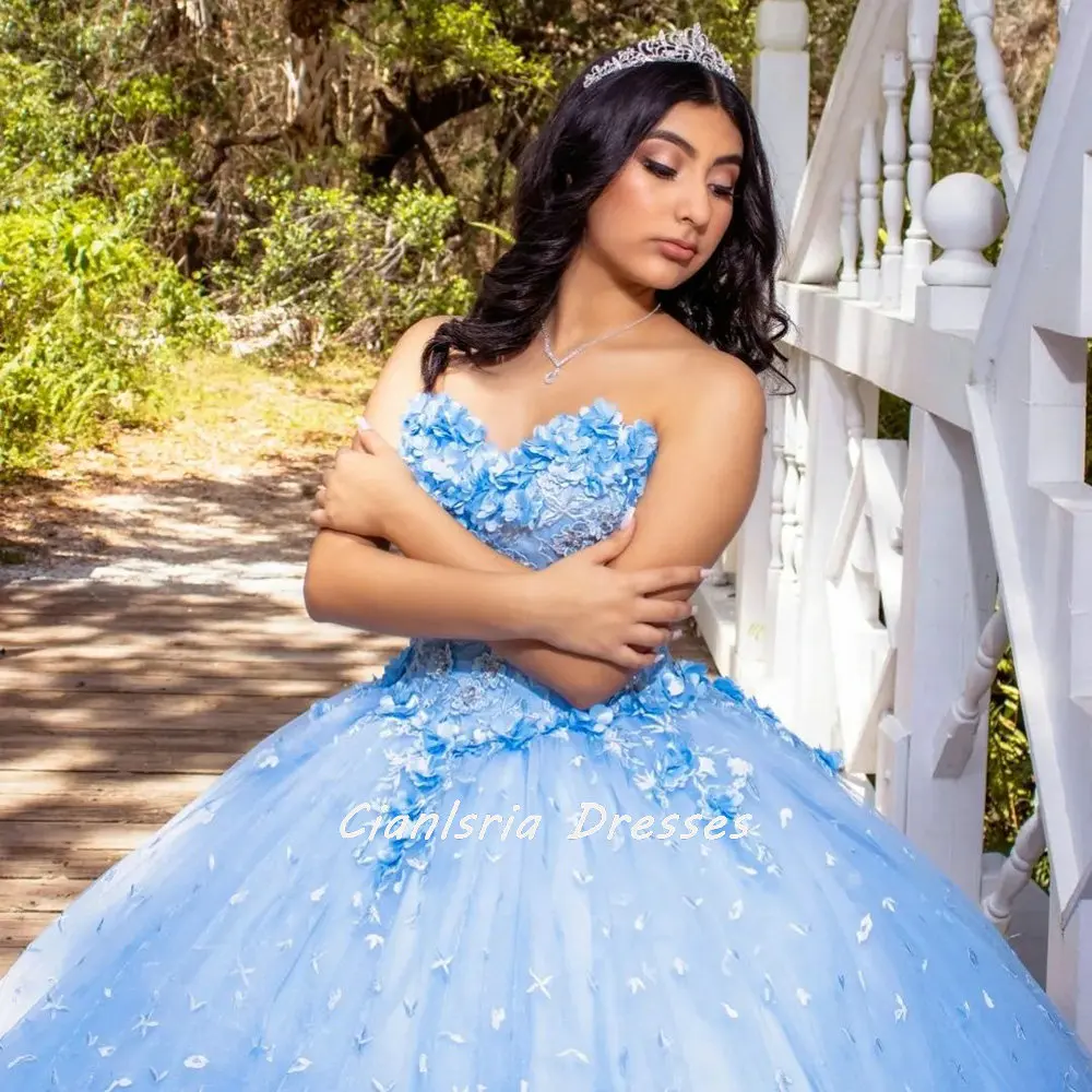 أزرق فاتح بلا أكمام مشد فساتين Quinceanera الكرة ثوب ثلاثية الأبعاد الزهور يزين الدانتيل الحلو 16 Vestidos De 15 Años