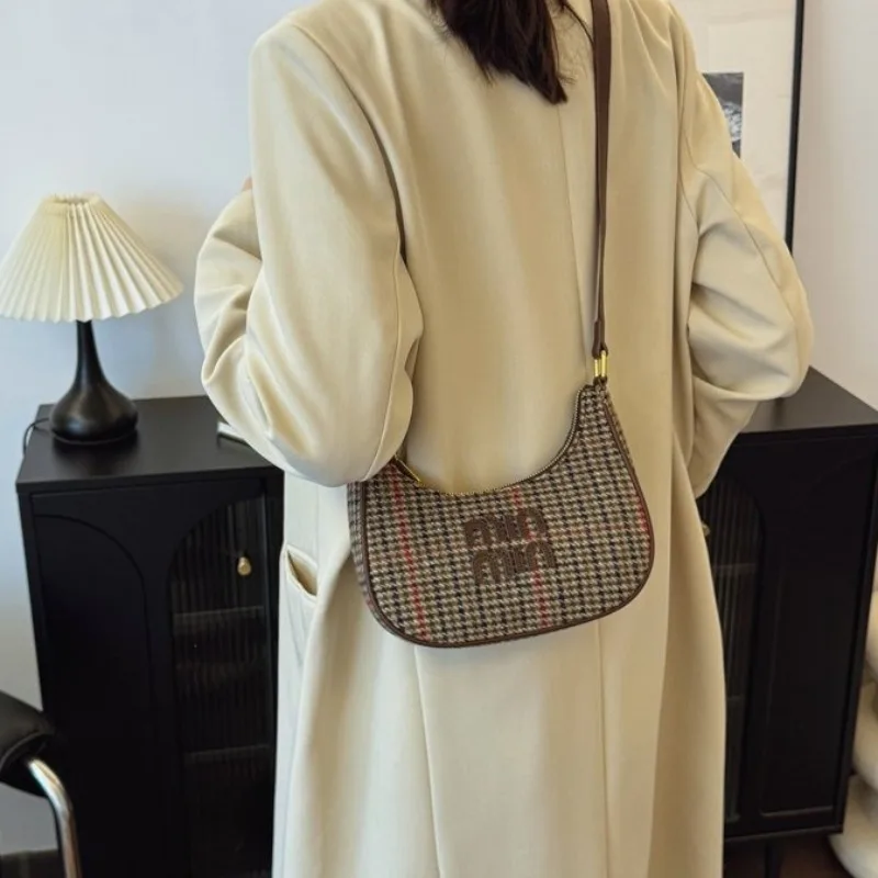 

Eternal City Romance Bag For Women Timeless Underarm Shoulder Bag For Inspired By Historic Capitals And Travel