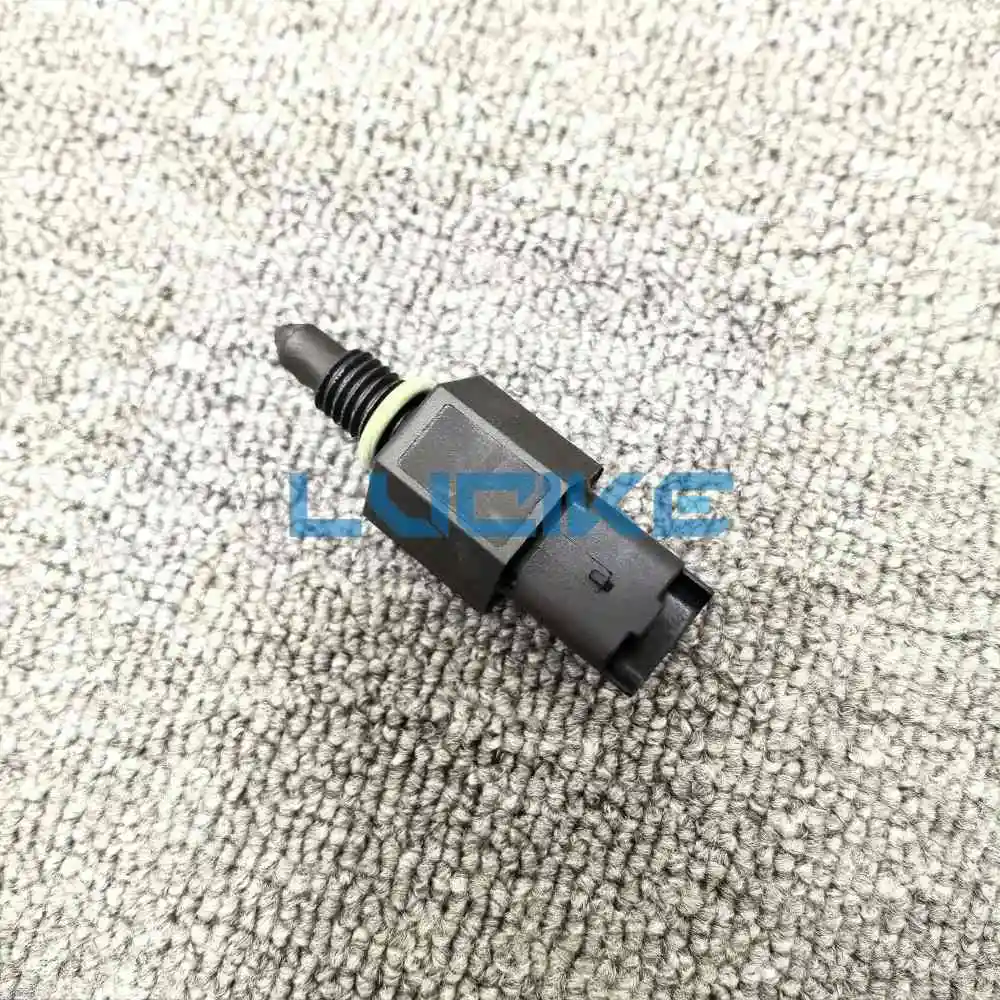 Car Water Detector Oil Pressure Switch Sensor 9643774180 96.437.741.80 LR029269 MPD458G for Peugeot Citroen Land Rover