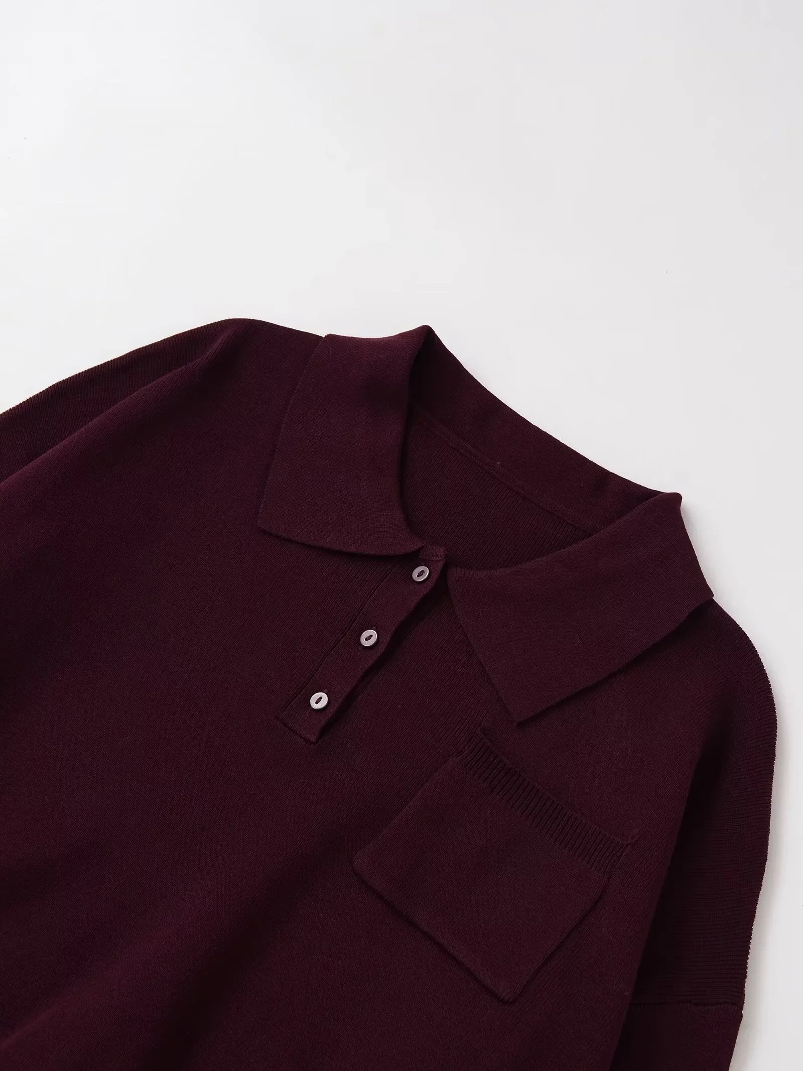 เสื้อฮู้ดดี้ตกแต่งลาย POLO แบบถัก รุ่นใหม่ ฤดูใบไม้ร่วง 2025 เสื้อผ้าผู้หญิงลำลอง แฟชั่นเรียบง่าย สวมใส่สบาย มีกระเป๋าอเนกประสงค์