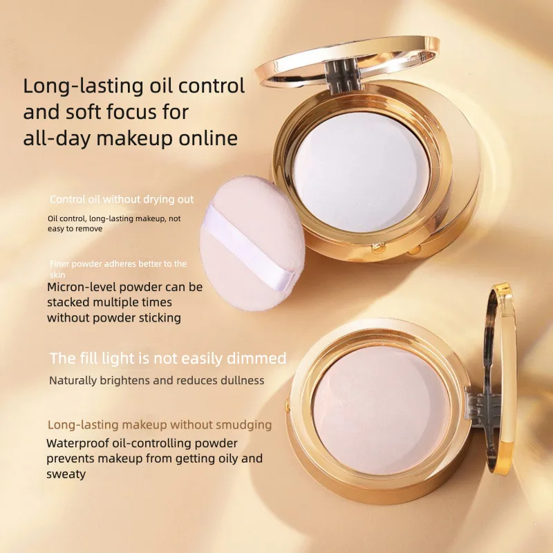 

The Little Bear's Makeup Is As Smooth As Jade, Leaving No Trace. The Honey Powder Compact Is Clear And Oil-controlled