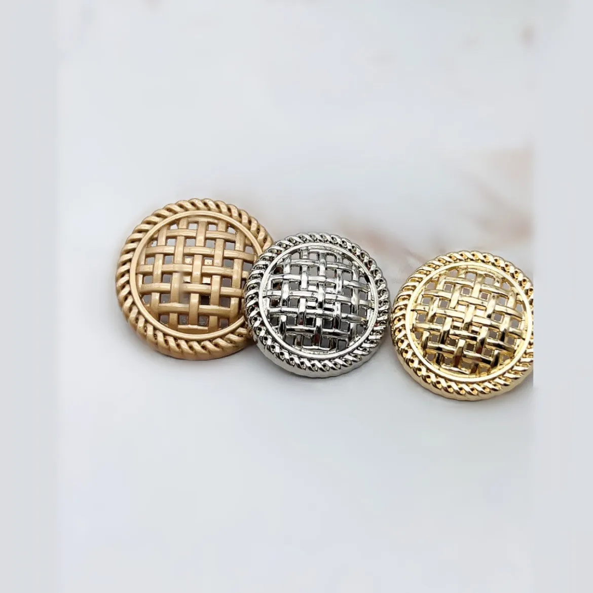 20PCS Of Hollow Mesh Metal Buttons DIY Women's Top Coat  Sweater Suit Upscale Buttons