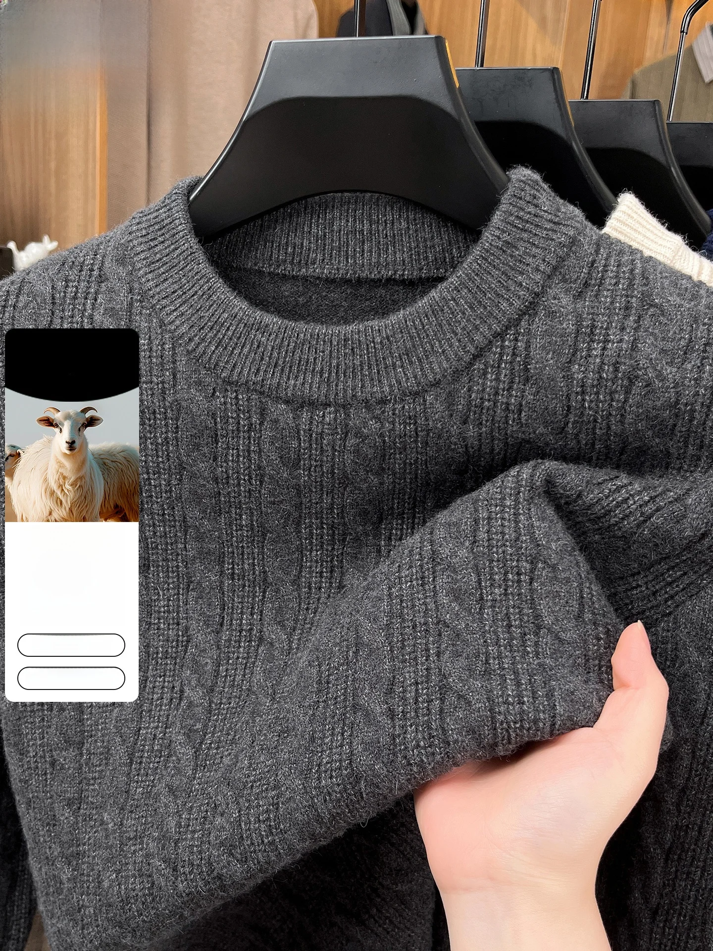 

Thiened Woolen Knitted Sweater for Men round Ne Winter Faion Ci Sle Inner irt Dad's Winter Clothes Autumn Winter