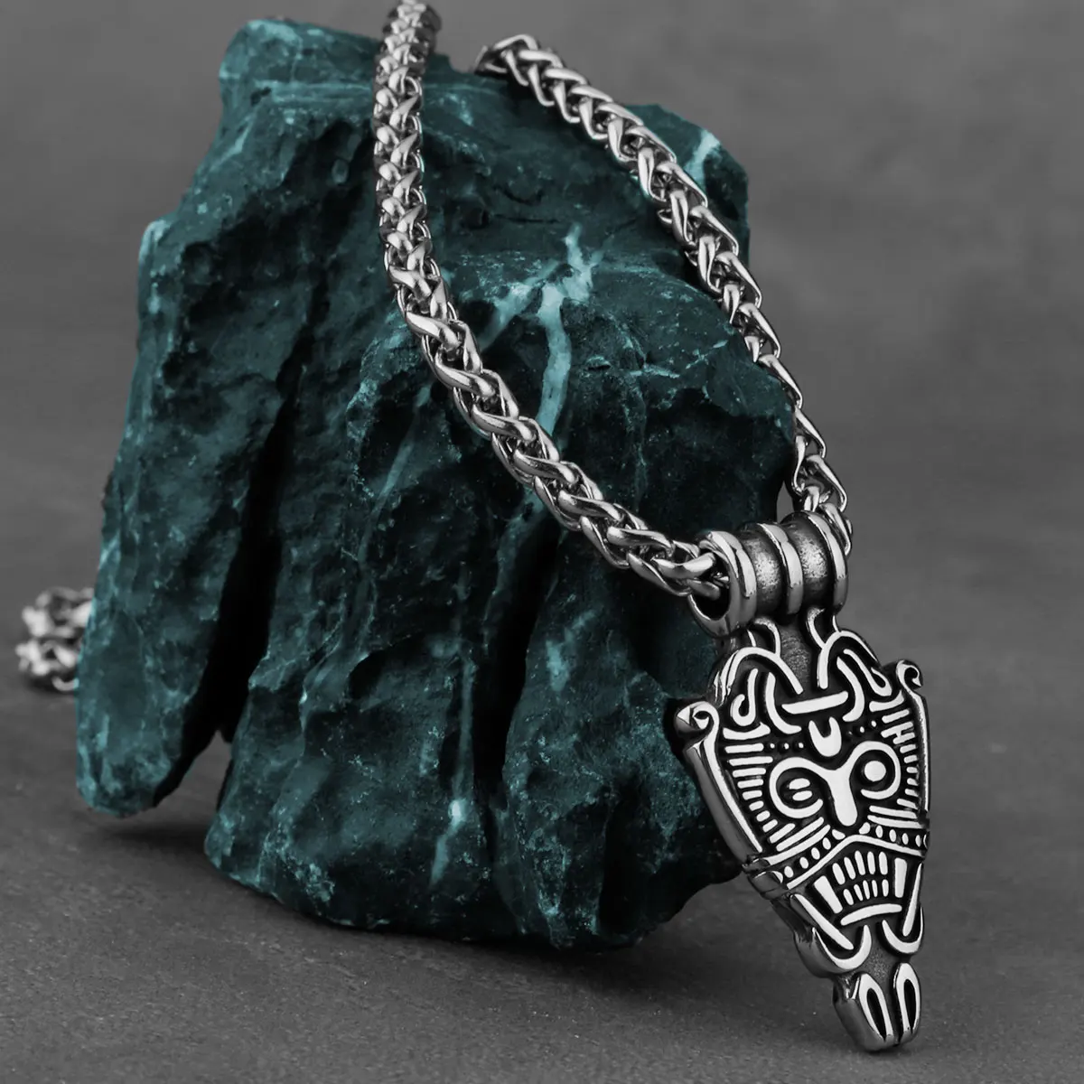 Men's Personality Odin Face Shield Stainless Steel Pendant Necklace Nordic Mythology Amulet Necklace Trend Jewelry Wholesale