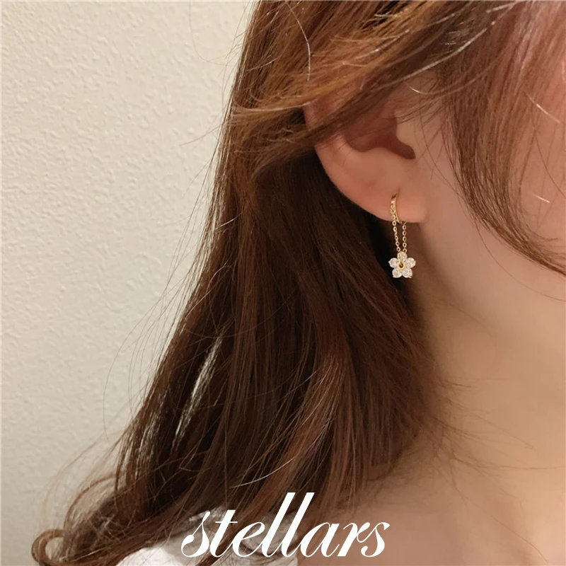 

Gold Color Fresh Fashion Tassel Personality Rhinestone Flower Clip-On Earrings Trendy Stylish Design Jewelry for Women