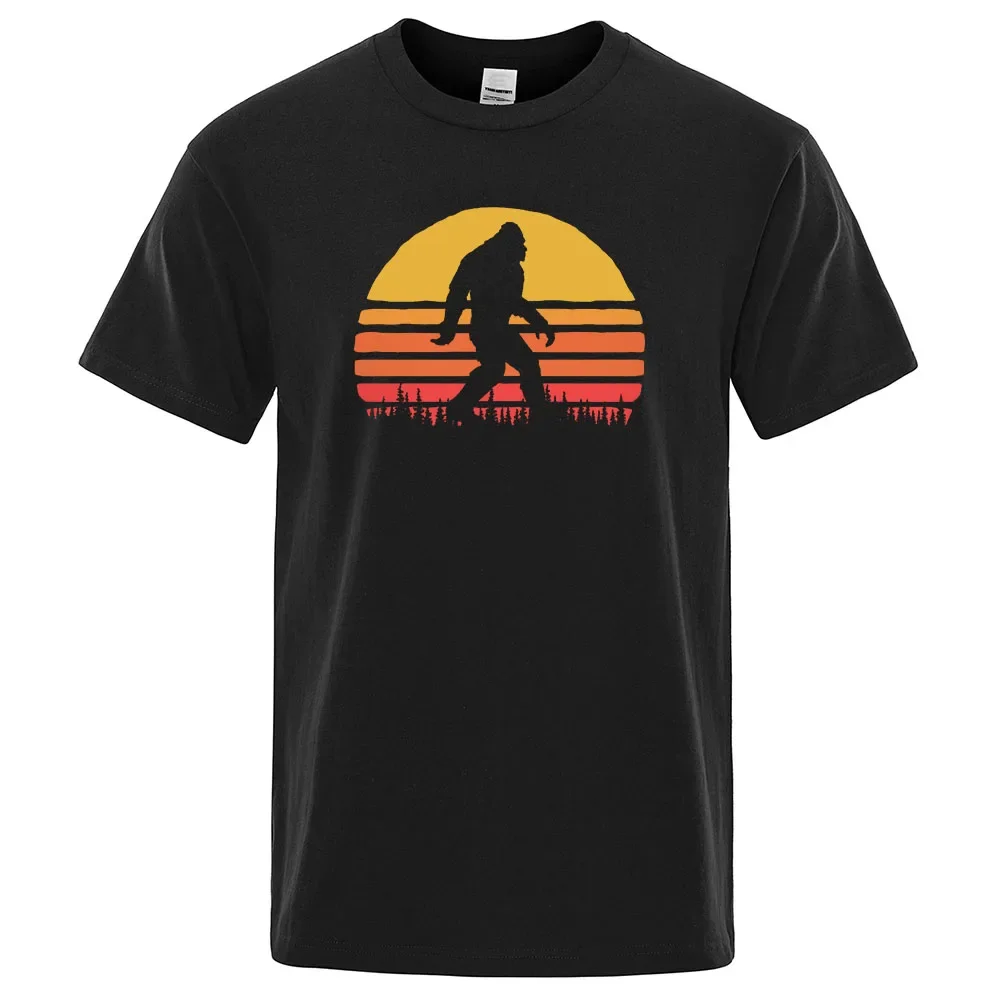 2024 Summer Cotton Brand Tops Casual Funny Tee Shirt Retro Bigfoot Silhouette Sun Vintage - Believe! T-shirt Men Short sleeve