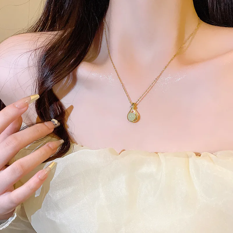 Nuova collana in stile cinese per donna, collana di perline con lucchetto della pace in stile vintage di ispirazione Zen, catena clavicola versatile e di fascia alta, catena con collo a farfalla