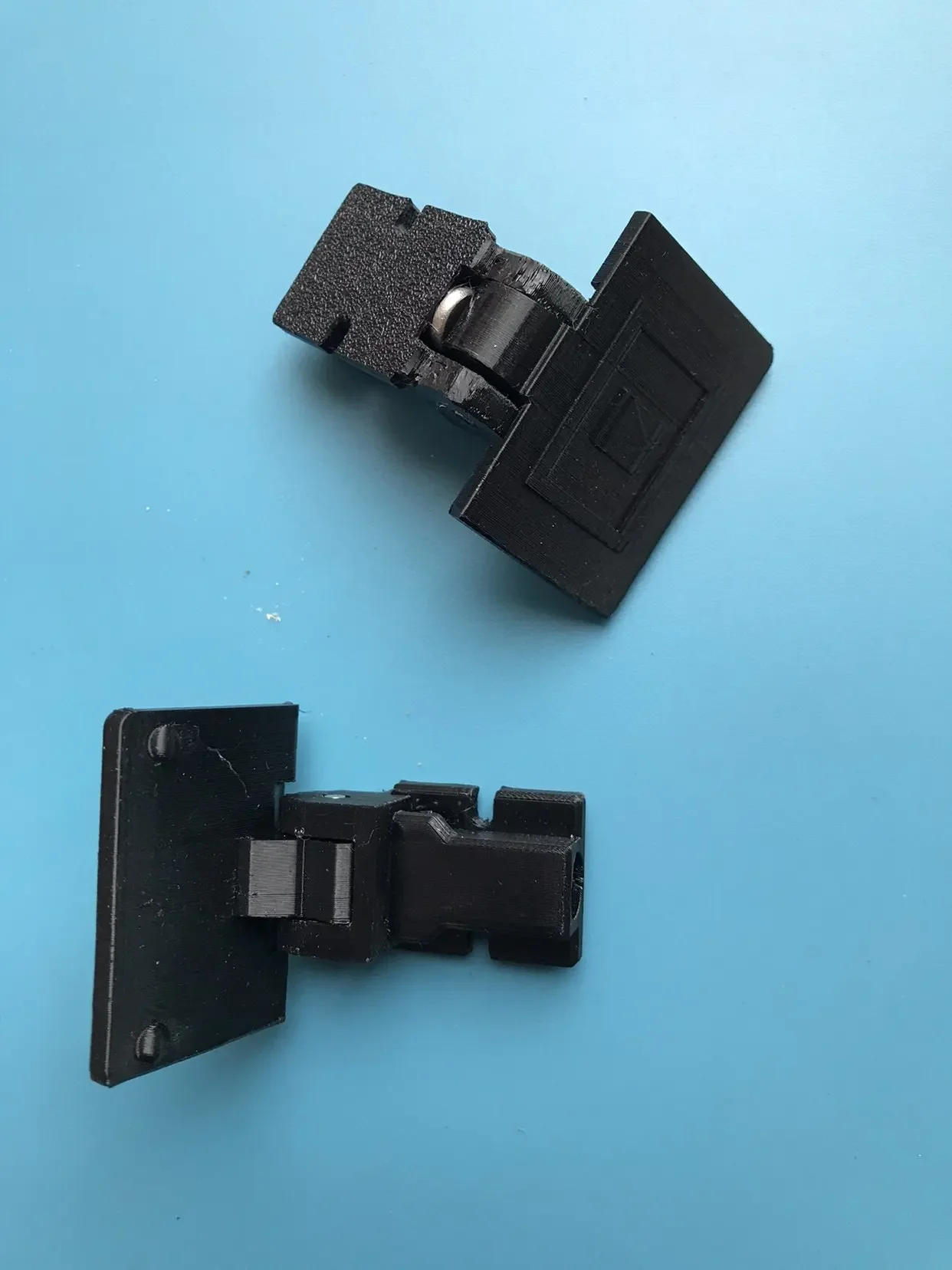 Suitable for Tianlong denon DP-27F vinyl record player, a set of dust cover hinges