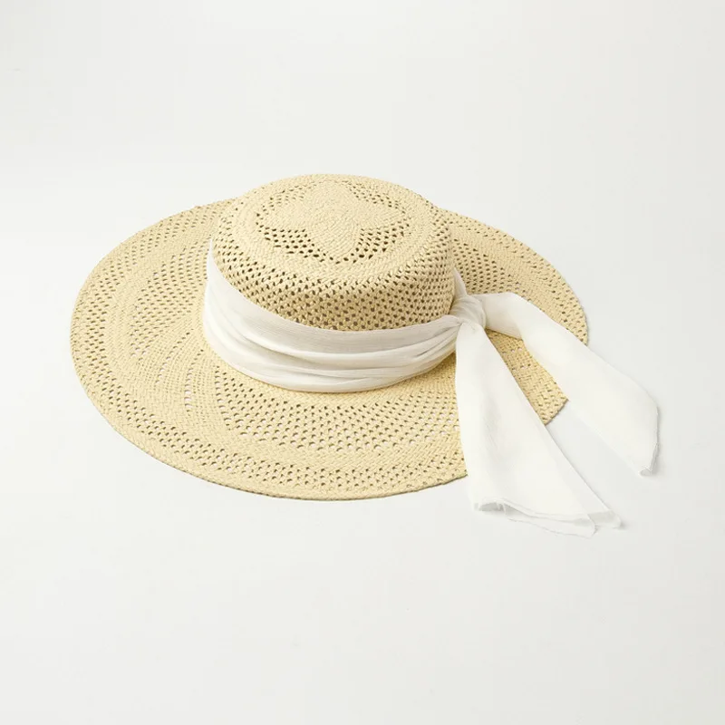 2023 Luxury Designer Straw Hat for Women Carved Flowers Wide Brim Sun Hats Handmade Ribbon Ladies Summer Beach Hat Derby Hat